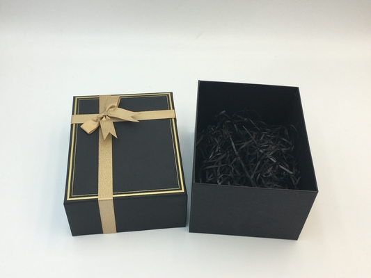 Kotak Hadiah Mewah yang Disesuaikan Matt Finish Carboard Paper Packaging Box