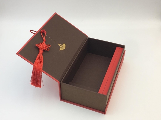 Pegangan Laci Portabel Kotak Hadiah Cokelat Kotak Hadiah Kejutan Hari Valentine Disesuaikan