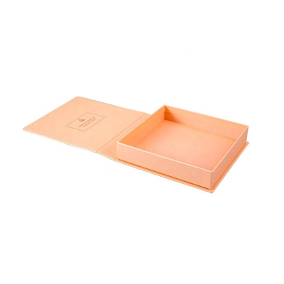 Kemasan Mewah Kustom Kosmetik Makeup Collection Box Magnetic Lid Closure Cardboard Gift Box Untuk Packing