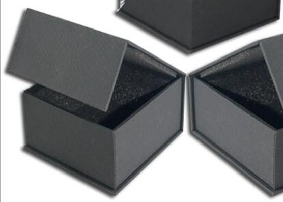 harga yang pantas Kotak Kosmetik Mewah Minyak Esensial Kotak Kemasan Produk Offset 4c on line